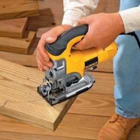 Fierastrau pendular DeWALT DW331KT 701W