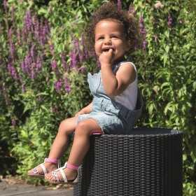 Cutie depozitare pentru balcon si gradina, Keter, colectie Cool Stool, polipropilena, pentru bauturi, gri, rotunda, tip scaun, dimensiuni 43.7 x 43.7 x 44.3 cm