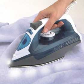 Fier de calcat albastru Black+Decker 2200 W