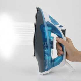Fier de calcat albastru Black+Decker 2200 W