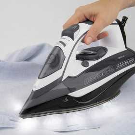 Fier de calcat alb Black+Decker 2800 W