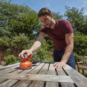 Slefuitor Orbital Black+Decker BEW210 240W