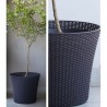 Ghiveci exterior conic, plastic imitatie ratan, Keter, pentru gradina, terasa, balcon, fara farfurie, dop de drenaj, gri, rezistent UV si umiditate, 56.6 L