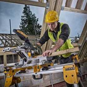 Debitor DeWALT DCS365N Cu Taiere Inclinata 184 mm 18 V