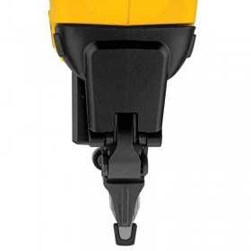 Pistol de batut cuie DeWALT DCN680NT 18Ga 18V fara acumulatori si statie incarcare.