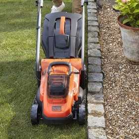 Masina de tuns iarba Black+Decker 36V - BCMW3336N
