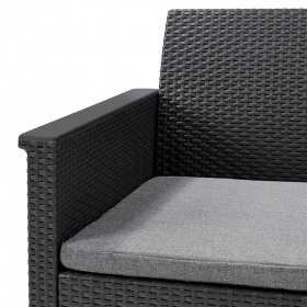 Set mobilier gradina Keter Emma, polipropilena, imitatie ratan, grafit, pentru terasa, cu masuta, 1 canapea, 2 fotolii, 5 locuri, rezistent UV, usor de asamblat