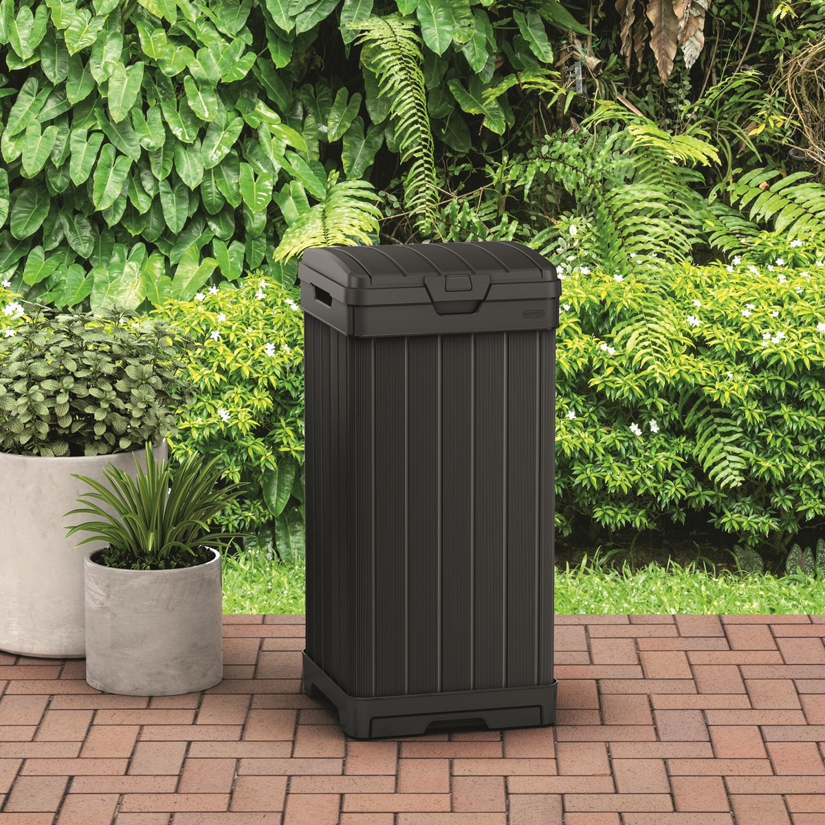 Poze Cos pentru gunoi negru Keter Baltimore 125 L