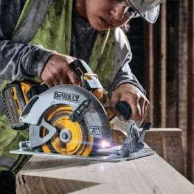 Circular (Fierastrau circular)  Pro DeWALT, de Mana, DCS573NT, Brushless, 18 V, Li-Ion