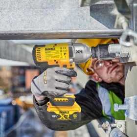 Masina de insurubat cu impact Dewalt 18V 2x5Ah - DCF900P2T