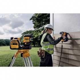 Nivela laser cu linii si puncte DeWalt DCE822NG18, raza verde, 30 m, compatibila cu acumulator XR 12V si 18V, in valiza TSTAK