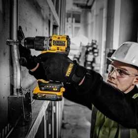 DeWalt Set: Masina de gaurit si Surubelnita cu Impact DCK2050E2T, Powerstack TSTAK II, cu 2 acumulatori