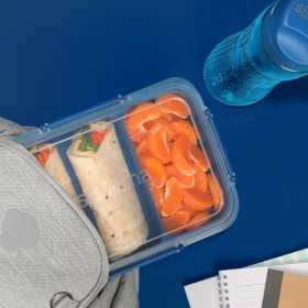 Cutie alimente din plastic compartimentata Sistema Stax To Go 2.2 L