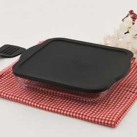 Vas rectangular din sticla termorezistenta cu capac plastic negru Pasabahce Borcam Bake&Keep 3200 ml